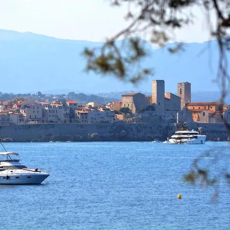 D'hotes En Rez De Avec Piscine * Antibes