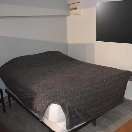 Maison d'hôtes D'hotes En Rez De Avec Piscine Antibes
